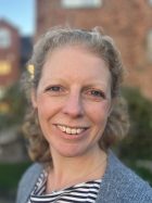 Alice Davis headshot