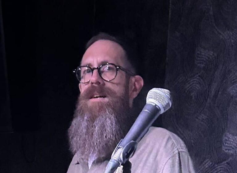 Dr Timothy Buescher