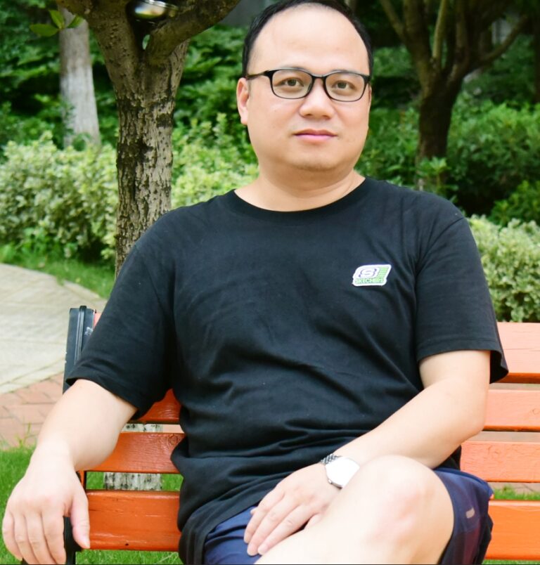 Yi Xin